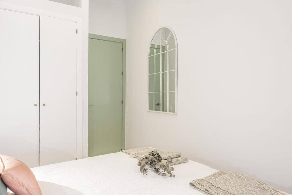 Bs Brand New Triplex Private Terrace Downtown Parking