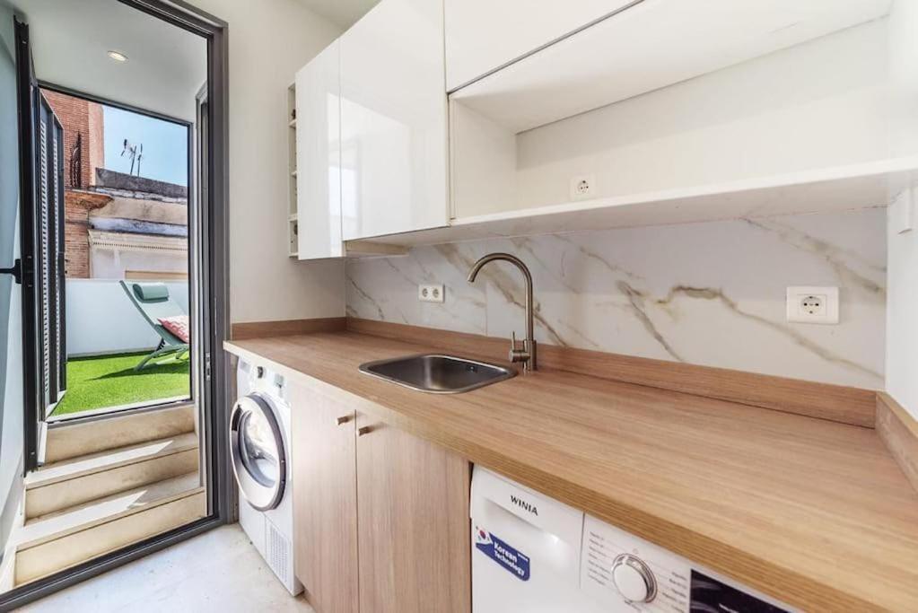 Bs Brand New Triplex Private Terrace Downtown Parking Séville